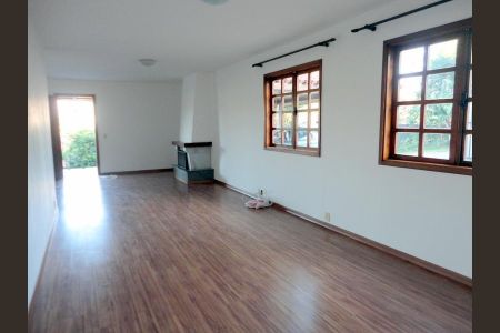 5_photo/94cf007ff9.2589b1fd00b31c34-ATLAS-2863aea7-e3c3-4a30-b302-e8862a8057ae.jpg de casa à venda com 4 quartos, 300m² em Granja Viana II, Cotia