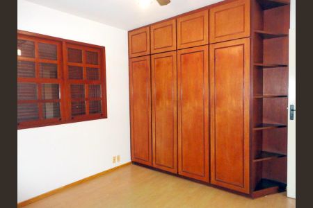 13_photo/94cf007ff9.2589b1fd00b31c34-ATLAS-72ef1ad1-2ce2-4594-9705-3a6a8eb859f2.jpg de casa à venda com 4 quartos, 300m² em Granja Viana II, Cotia