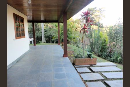 11_photo/94cf007ff9.2589b1fd00b31c34-ATLAS-7b5d36ee-8d78-4fb7-b4c2-8f2675318c7d.jpg de casa à venda com 4 quartos, 300m² em Granja Viana II, Cotia