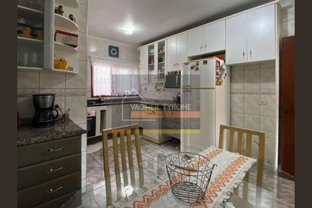 11_photo/94cf008221.b54e84cad56d527a-ATLAS-bdea70c0-0e87-483e-ad38-79e7eaad3c08.jpg de casa à venda com 3 quartos, 219m² em Granja Viana II, Cotia