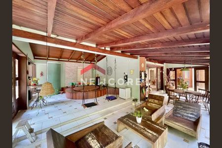 12_photo/94cf00828b.2166fbebe8fc1b24-ATLAS-30f0d516-9e44-4e4e-9f78-a25837fefc4c.jpg de casa à venda com 6 quartos, 641m² em Granja Viana, Cotia