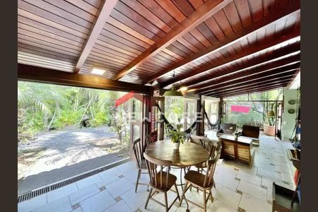 23_photo/94cf00828b.2166fbebe8fc1b24-ATLAS-4b2a2632-1047-4d8d-83de-c9bcf9a08e2d.jpg de casa à venda com 6 quartos, 641m² em Granja Viana, Cotia