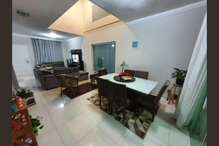 6_photo/94cf00829d.732b7fd8aaa5f07d-ATLAS-e2381ce4-e5ec-4d2a-a26c-a341a98f5fd8.jpg de casa de condomínio à venda com 4 quartos, 220m² em Residencial Park, Cotia