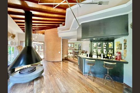 7_photo/94cf0082e1.ceff8192393c33de-ATLAS-3a0a1592-bc7d-42ff-9bab-1856d8abdd3c.jpg de casa à venda com 6 quartos, 641m² em Granja Viana II, Cotia