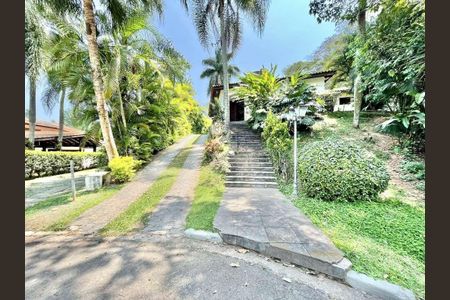 11_photo/94cf0082e1.ceff8192393c33de-ATLAS-4ba0f034-e48c-4e46-a910-6cedf41ab5ff.jpg de casa à venda com 6 quartos, 641m² em Granja Viana II, Cotia