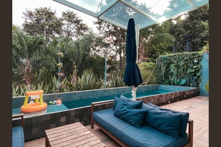 10_photo/94cf008317.adbb37f92a381176-ATLAS-653d57eb-3bf9-40b7-9318-a624afd813bb.jpg de casa de condomínio à venda com 3 quartos, 180m² em Granja Viana II, Cotia