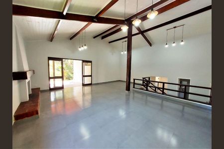 6_photo/94cf008329.f2bfaed4af7a5e8b-ATLAS-5392d1ed-6c8a-4612-b78b-fe9d9ecf36a9.jpg de casa à venda com 4 quartos, 282m² em Granja Viana II, Cotia