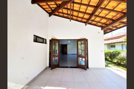 11_photo/94cf008329.f2bfaed4af7a5e8b-ATLAS-8f124b2b-dec3-461c-8d4e-2d7de45d0aef.jpg de casa à venda com 4 quartos, 282m² em Granja Viana II, Cotia