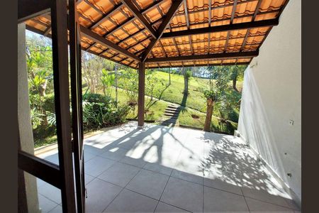 9_photo/94cf008329.f2bfaed4af7a5e8b-ATLAS-b40320f3-9b72-4e3a-afd7-7e69e2563bbd.jpg de casa à venda com 4 quartos, 282m² em Granja Viana II, Cotia