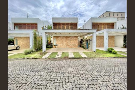 6_photo/94cf0083b5.7d44486df2fbe63f-ATLAS-1d7e58d8-5535-4e15-b0c8-0c4055b0edd1.jpg de casa de condomínio à venda com 3 quartos, 173m² em Granja Viana II, Cotia