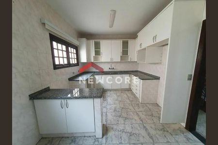 9_photo/94cf0085ff.f57be48fad3c3dec-ATLAS-cc5e42aa-223f-4a32-8767-21b0baa17f81.jpg de casa de condomínio à venda com 3 quartos, 350m² em São Paulo II, Cotia