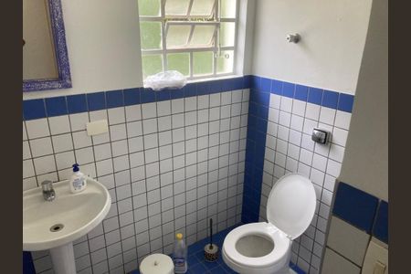 10_photo/94cf008681.40e4deb5a359780d-ATLAS-4f663b2a-5439-4856-9ec9-4d8a432fe3a7.jpg de casa à venda com 4 quartos, 228m² em Granja Viana II, Cotia