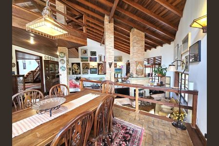 11_photo/94cf0086f7.d41ccc6539b5b4b0-ATLAS-46d2f81f-9ca3-410d-aa21-74c38adecf40.jpg de casa de condomínio à venda com 3 quartos, 500m² em Granja Viana II, Cotia