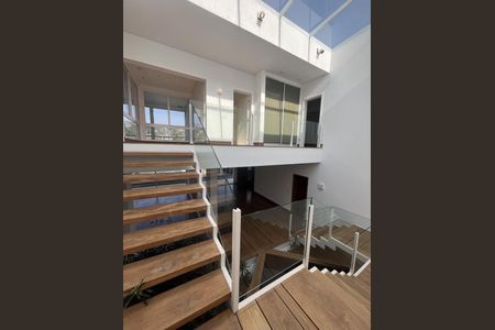 5_photo/94cf0087c9.2894405a3678dd6c-ATLAS-2f87babb-d37b-497b-b42a-e44b932411d6.jpg de casa de condomínio para alugar com 3 quartos, 427m² em Granja Viana II, Cotia