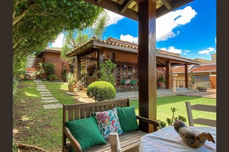 9_photo/94cf0087c9.4bfb7d22c1a5ae41-ATLAS-a83f4b76-d5e7-4c63-b9b9-68cada4deb30.jpg de casa de condomínio à venda com 4 quartos, 400m² em Granja Viana II, Cotia