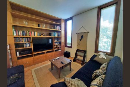 12_photo/94cf0087e1.2832257cbb3df2c4-ATLAS-c93c2fa2-b3c9-4874-9394-ab8cdcc4fd6f.jpg de casa de condomínio à venda com 4 quartos, 490m² em Granja Viana II, Cotia