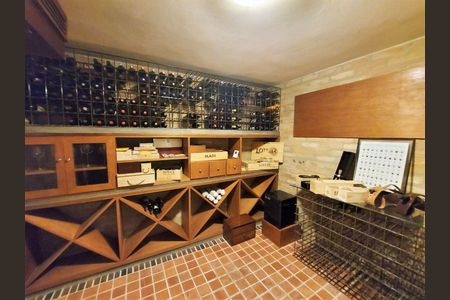 10_photo/94cf0087e1.2832257cbb3df2c4-ATLAS-d7f244b2-48d8-4d5f-a0f5-64e7b5d88acf.jpg de casa de condomínio à venda com 4 quartos, 490m² em Granja Viana II, Cotia