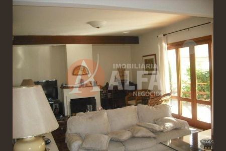 13_photo/94cf0088e5.ceff8192393c33de-ATLAS-2d1ca059-a827-45a0-b1de-d34110f9a08a.jpg de casa à venda com 3 quartos, 300m² em Granja Viana II, Cotia