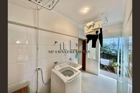 39_photo/94cf00893b.869d2fe0fea18954-ATLAS-49b10271-7b5f-46de-bf6c-5ae3d6265a65.jpg de casa à venda com 3 quartos, 330m² em Cotia, Cotia