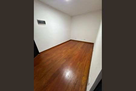 5_photo/94cf0089d1.5fb914e739453623-ATLAS-fe5b3e21-7209-4d8d-ba26-8b85cfcbd120.jpg de casa de condomínio à venda com 4 quartos, 1000m² em Chácara Moinho Velho, Carapicuíba