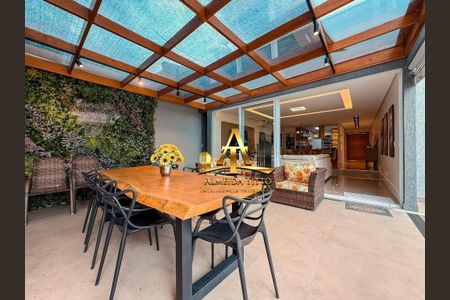 6_photo/94cf008c09.2f15d505e37c7ac5-ATLAS-afbff32e-5d16-45bb-a0b8-cb3f46ce4ce7.jpg de casa à venda com 3 quartos, 225m² em Cotia, Cotia