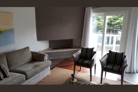 22_photo/94cf008c0f.ae3d86bef28e162d-ATLAS-591c5319-56a1-4269-8e9e-52ff63e4d46c.jpg de casa de condomínio à venda com 3 quartos, 490m² em Chácara Moinho Velho, Cotia