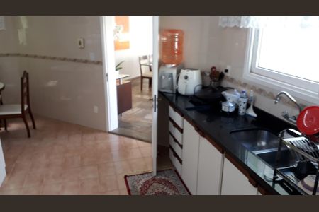 15_photo/94cf008c0f.ae3d86bef28e162d-ATLAS-9b8eaa54-3021-498b-b975-1d463948c689.jpg de casa de condomínio à venda com 3 quartos, 490m² em Chácara Moinho Velho, Cotia