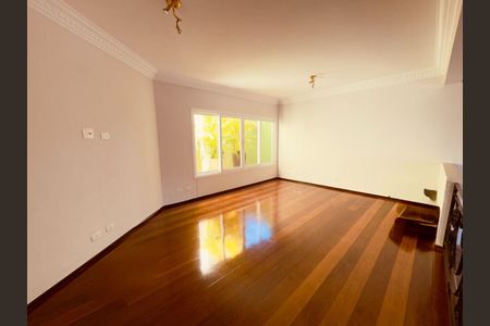 41_photo/94cf008c0f.ae3d86bef28e162d-ATLAS-e5fbe231-cdb1-430a-8ed5-bfb0a09c92e8.jpg de casa de condomínio à venda com 3 quartos, 490m² em Chácara Moinho Velho, Cotia