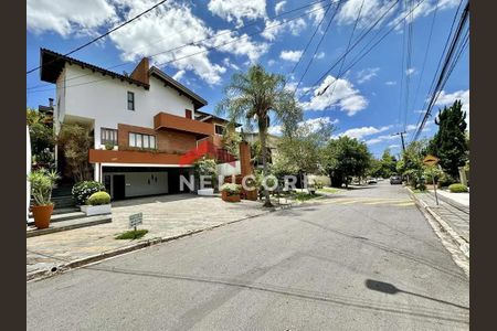 2_photo/94cf008c13.93b8fa184532727f-ATLAS-d8c8d42f-523f-491d-86d1-cc6ef903a9c0.jpg de casa à venda com 4 quartos, 382m² em São Paulo II, Cotia