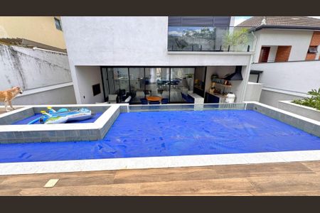 3_photo/94cf008c33.9ad21533b70d6dca-ATLAS-217637ca-a876-4a70-a711-eaf96d88846e.jpg de casa de condomínio à venda com 4 quartos, 360m² em São Paulo II, Cotia