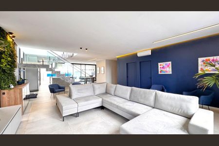 9_photo/94cf008c33.9ad21533b70d6dca-ATLAS-345aa5ef-a647-473b-ba8d-41f4855fb1b0.jpg de casa de condomínio à venda com 4 quartos, 360m² em São Paulo II, Cotia