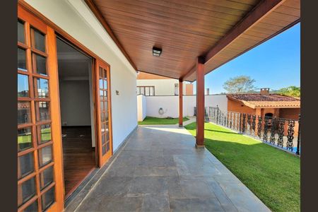 10_photo/94cf008c6d.49d655132eb04021-ATLAS-bbcf60b8-3283-402f-90ba-d656de6998dc.jpg de casa de condomínio à venda com 4 quartos, 280m² em São Paulo II, Cotia
