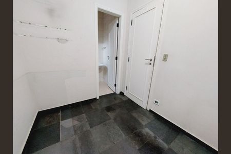 2_photo/94cf008c6d.ec0cc76b869982f2-ATLAS-15093faa-c4ab-41a2-9bdb-20fb19f0904a.jpg de casa de condomínio à venda com 3 quartos, 300m² em Jardim Sao Paulo II, Cotia