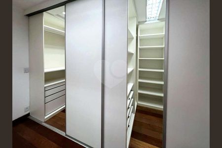 47_photo/94cf008c91.4d5f998e3e6d7143-ATLAS-8c07628e-278b-4dc7-a41e-aa30b5e77bca.jpg de casa à venda com 4 quartos, 360m² em Jardim Sao Paulo II, Cotia