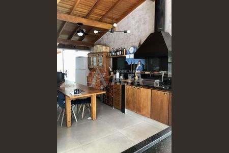 11_photo/94cf008d21.4d5f998e3e6d7143-ATLAS-b78c98ca-db6b-4fcb-bce9-e779bf572c55.jpg de casa de condomínio à venda com 4 quartos, 330m² em Cotia, Cotia