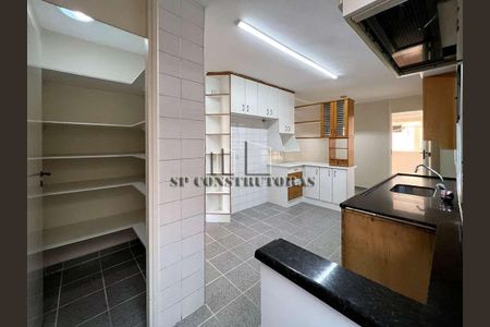 20_photo/94cf008dc5.5ce17333383afb0a-ATLAS-6db2c54c-8d84-43c4-b69b-64937e5f9c8d.jpg de casa à venda com 4 quartos, 360m² em Cotia, Cotia