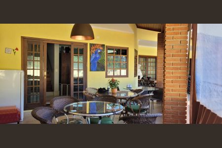 2_photo/94cf008e07.c74d3e0c457d7f23-ATLAS-d36e36bb-c5b2-4d28-8f18-6a18ae37b8e4.jpg de casa de condomínio à venda com 5 quartos, 418m² em Granja Viana, Cotia