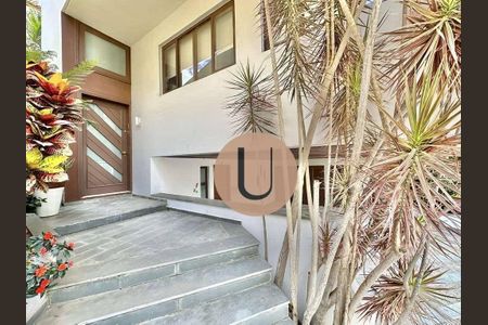 5_photo/94cf008e9f.fd79046cde932deb-ATLAS-e0dea359-4bfa-44e6-9b1b-7fe29bf14995.jpg de casa à venda com 4 quartos, 380m² em Cotia, Cotia