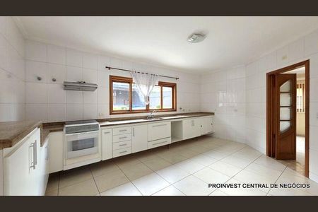 21_photo/94cf008ebd.5a85c5bdfef41cf9-ATLAS-3fb12c6c-b6fb-4dd9-af78-ff47262e3c2d.jpg de casa de condomínio à venda com 4 quartos, 350m² em Cotia, Cotia