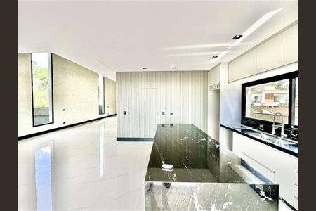 7_photo/94cf008ec9.f38e38137a2159e3-ATLAS-2d7b7d14-4d06-470d-8a2f-afb277ac8bcd.jpg de casa à venda com 4 quartos, 398m² em Nova Fazendinha, Cotia