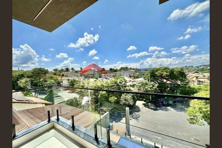 44_photo/94cf008ec9.f38e38137a2159e3-ATLAS-8cb860ca-88ec-4fbe-87b5-71a4c7e0b2d0.jpg de casa à venda com 4 quartos, 440m² em Nova Fazendinha, Cotia