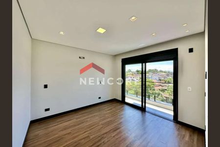 43_photo/94cf008ec9.f38e38137a2159e3-ATLAS-a19f5a2b-aabb-4f3e-a52f-42fb74ff40f0.jpg de casa à venda com 4 quartos, 440m² em Nova Fazendinha, Cotia