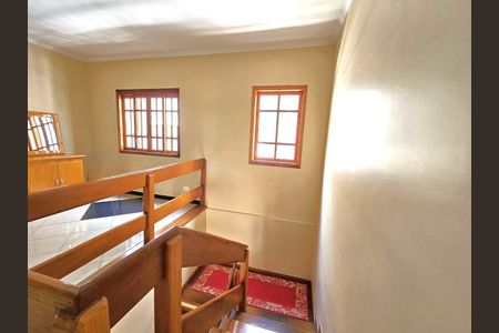 5_photo/94cf008eeb.8f3f2a47dd94676f-ATLAS-30cf17c4-9790-4a9c-a2aa-9132f1b2f392.jpg de casa à venda com 4 quartos, 334m² em Jardim Sao Paulo II, Cotia