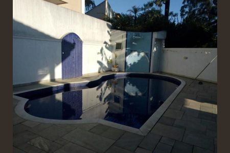 53_photo/94cf008eff.cb2272fcfeb20142-ATLAS-6d87683c-dfdd-450b-920f-9efb61e6ad6f.jpg de casa à venda com 4 quartos, 450m² em Jardim Sao Paulo II, Cotia