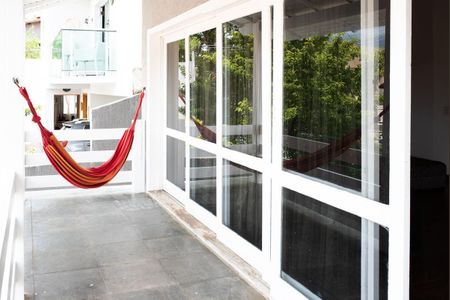 10_photo/94cf008f13.b8ea18955eb34190-ATLAS-3d2d7dc4-d91c-41f3-a8f4-0f502e8b97d3.jpg de casa à venda com 3 quartos, 285m² em Jardim Sao Paulo II, Cotia