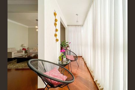 5_photo/94cf008f3f.04f4efb4ec0e2ec3-ATLAS-397e2f88-20c2-458f-ac35-9afcbbdc69cb.jpg de casa de condomínio à venda com 3 quartos, 450m² em Jardim Sao Paulo II, Cotia