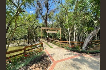 48_photo/94cf008f3f.04f4efb4ec0e2ec3-ATLAS-7ee7b90b-bd50-4fe2-a967-01b073f77224.jpg de casa à venda com 3 quartos, 439m² em Jardim Sao Paulo II, Cotia