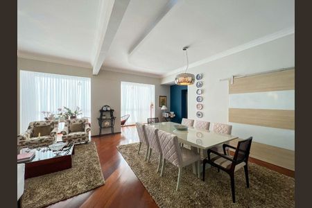 7_photo/94cf008f3f.04f4efb4ec0e2ec3-ATLAS-8f1a5948-97fd-4618-ba7d-346219d2b1a4.jpg de casa de condomínio à venda com 3 quartos, 450m² em Jardim Sao Paulo II, Cotia