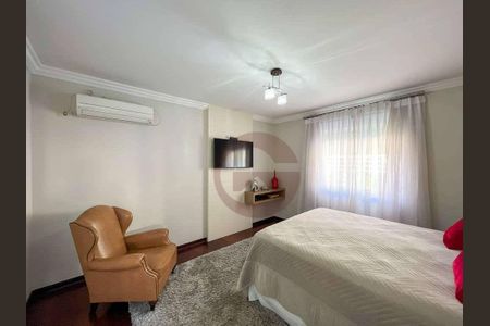 19_photo/94cf008f3f.04f4efb4ec0e2ec3-ATLAS-e327b14b-32f1-46e1-b1da-08b44064a924.jpg de casa de condomínio à venda com 3 quartos, 439m² em Jardim Sao Paulo II, Cotia