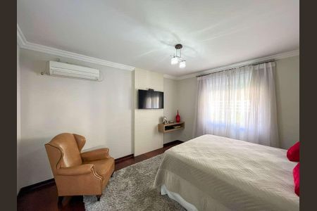 19_photo/94cf008f3f.04f4efb4ec0e2ec3-ATLAS-e3e304ae-3675-469f-8d13-d517c5a0fb56.jpg de casa à venda com 3 quartos, 439m² em Jardim Sao Paulo II, Cotia